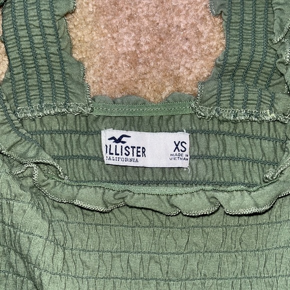 Hollister Ruffle Top - Picture 2 of 3